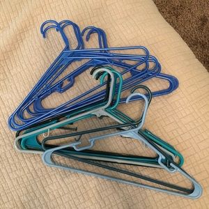 14 plastic hangers